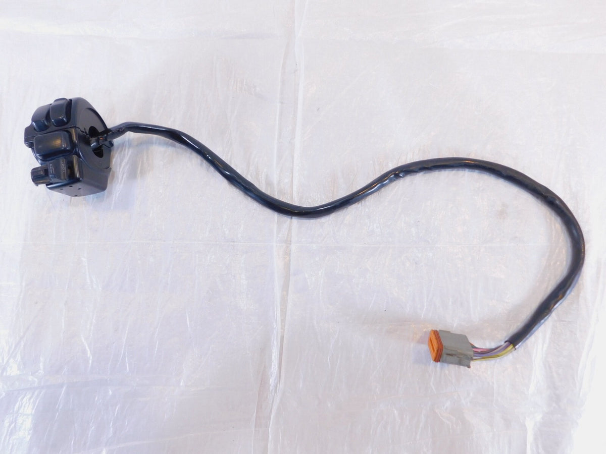 Harley Davidson Electra Glide Ultra Left Handlebar Speaker Volume & CB Switches - C3 Cycle