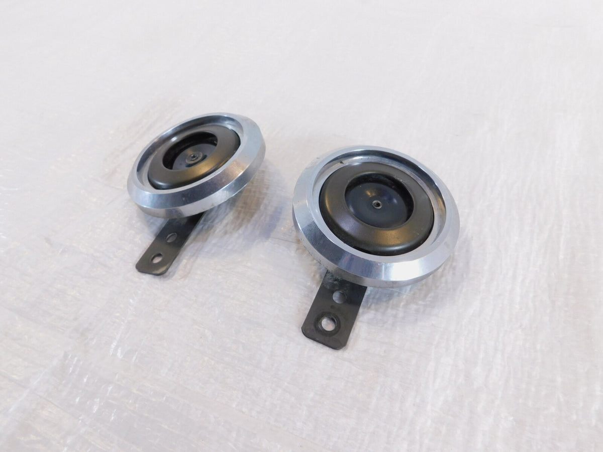 1985-1986 Honda VT500 VT500C Shadow 500 High/Low Indicator Horns w/ Brackets - C3 Cycle