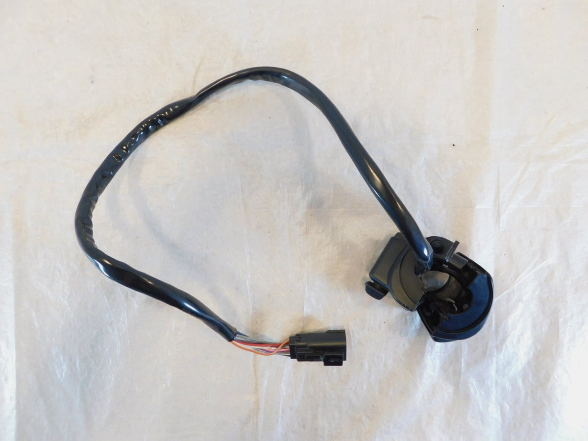 Harley Road King Electra Street Glide Left Handlebar Turn Signal Switch Buttons - C3 Cycle