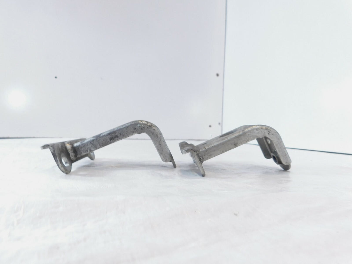 05-15 Yamaha Majesty 400 YP400 Left/Right Rear Footrest Footboard Bracket Mount - C3 Cycle