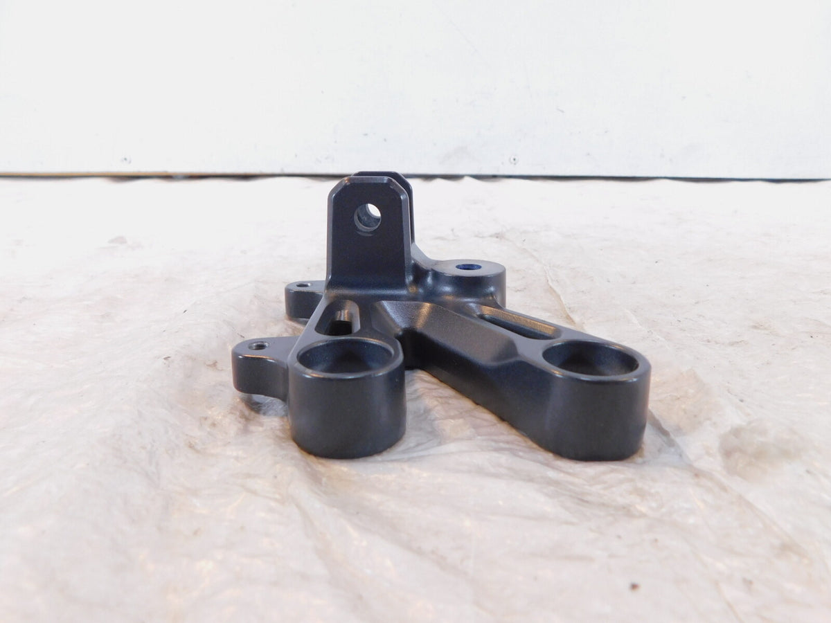 2022-2024 Yamaha YZFR7 YZF-R7 R7 Front Left Foot Peg Footrest Mount Bracket Stay - C3 Cycle