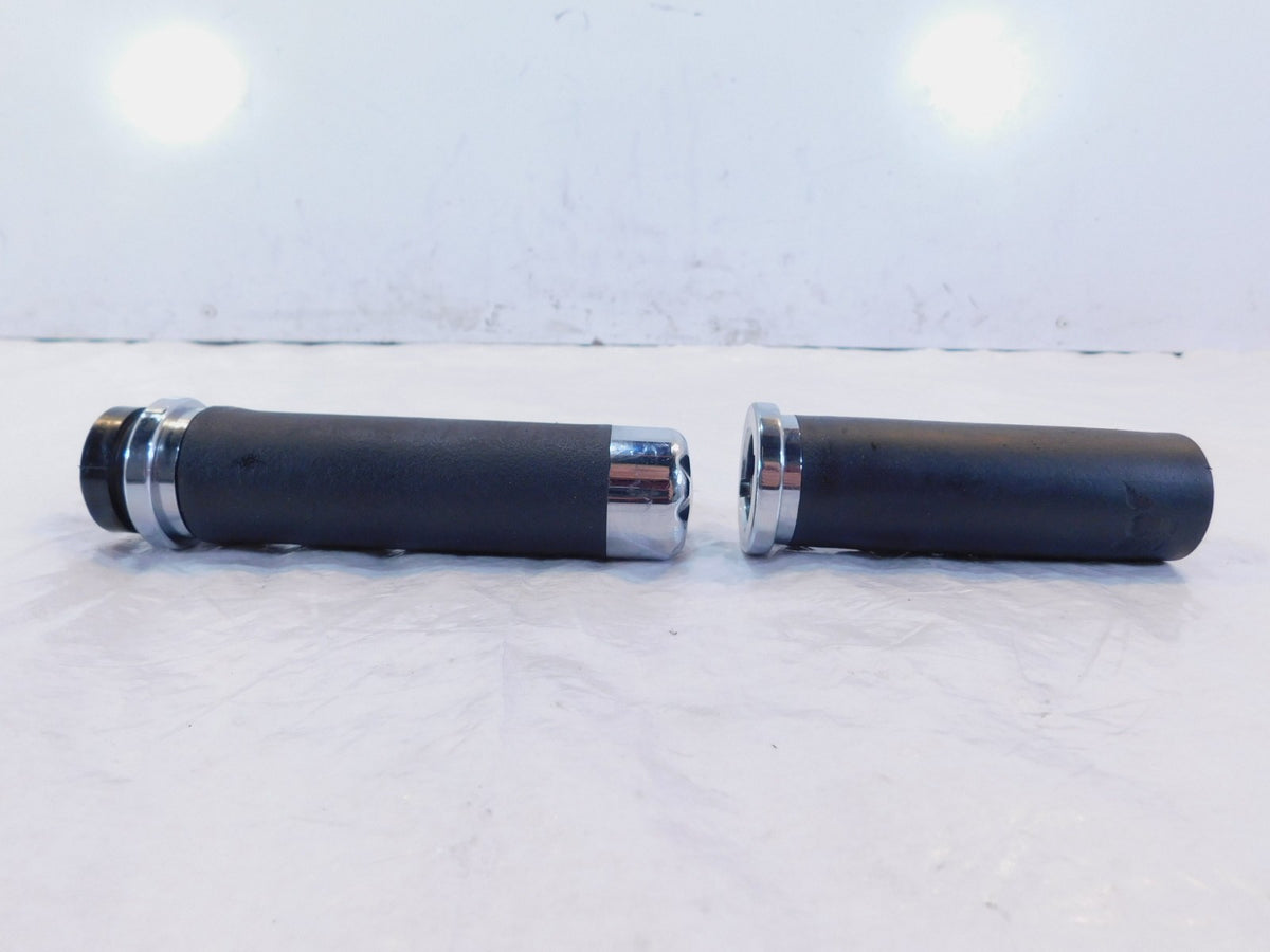 Victory V92 Kingpin Vegas Hammer Deluxe Classic & Touring Cruiser Chrome Grips - C3 Cycle