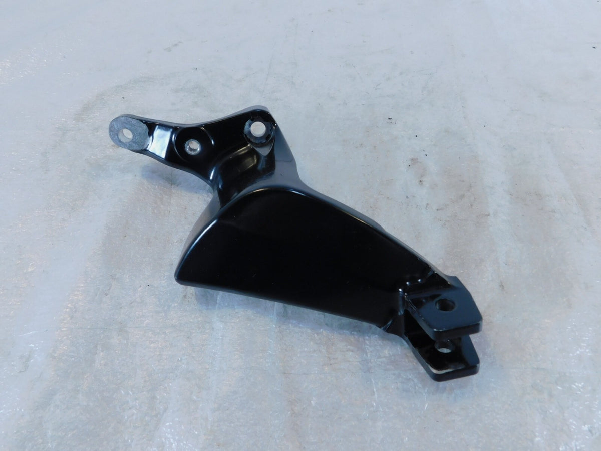 Victory Kingpin & Vegas Right Rear Passenger Footpeg Footrests Mount Bracket