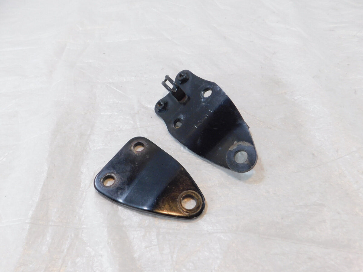 Suzuki Intruder 1400 Boulevard S83 Left/Right Lower Engine Motor Mount Brackets