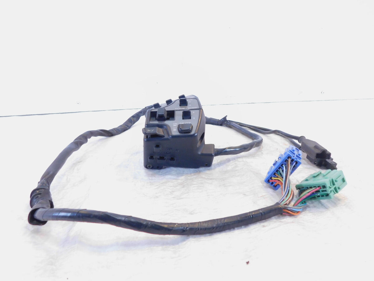 2001-2005 Honda GL1800 Goldwing Front Left Handlebar Radio Volume Switch Buttons - C3 Cycle