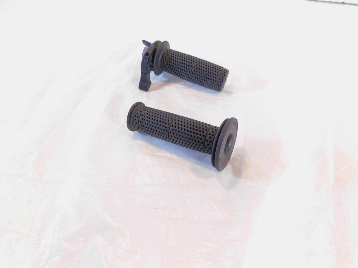 Kawasaki Ninja ZX10R ZX14R 650R Z900 Versys Left/Right Handlebar Throttle Grips - C3 Cycle