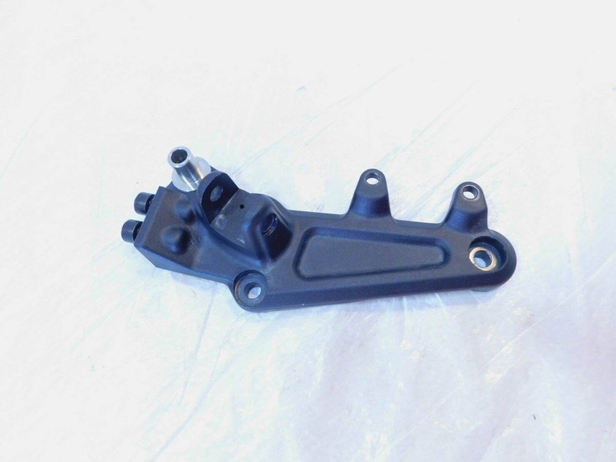 Harley Davidson Pan America 1250 Front Right Footpeg Footrest & Pedal Bracket - C3 Cycle
