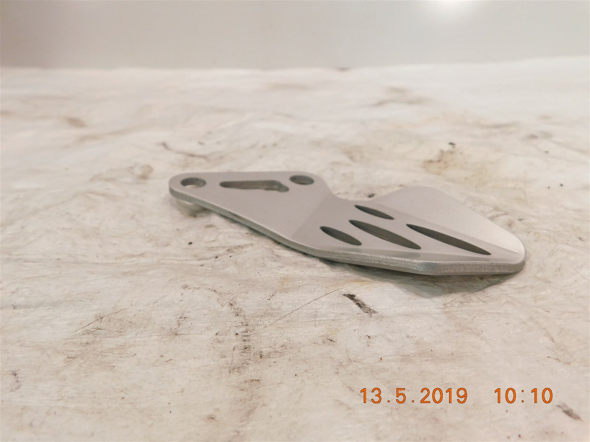 2009 2010 2011 Yamaha YZF R1 Right Front Driver Footrest Foot Peg Heel Guard Fin - C3 Cycle