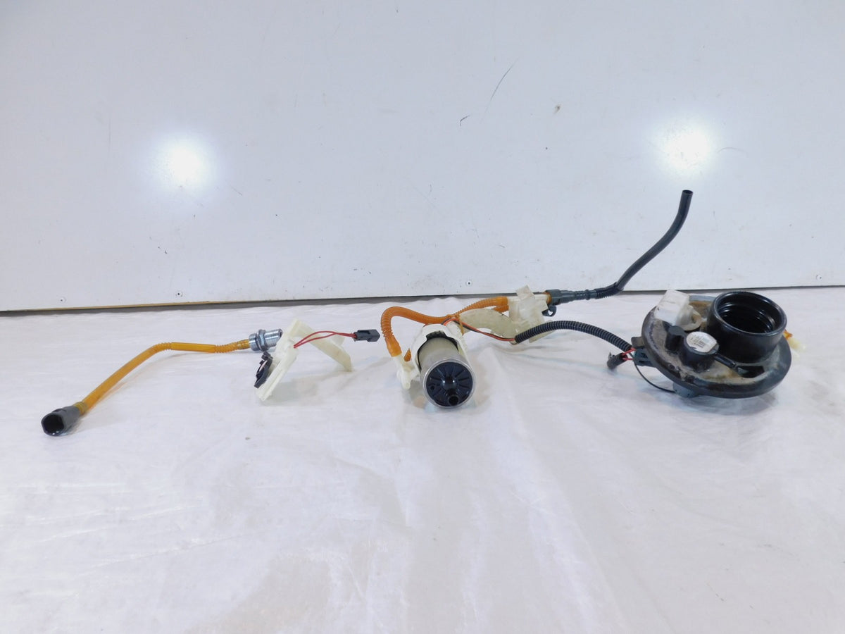 Harley Davidson Road Street & Electra Glide Gas Fuel Petrol Tank Pump -For Parts - C3 Cycle