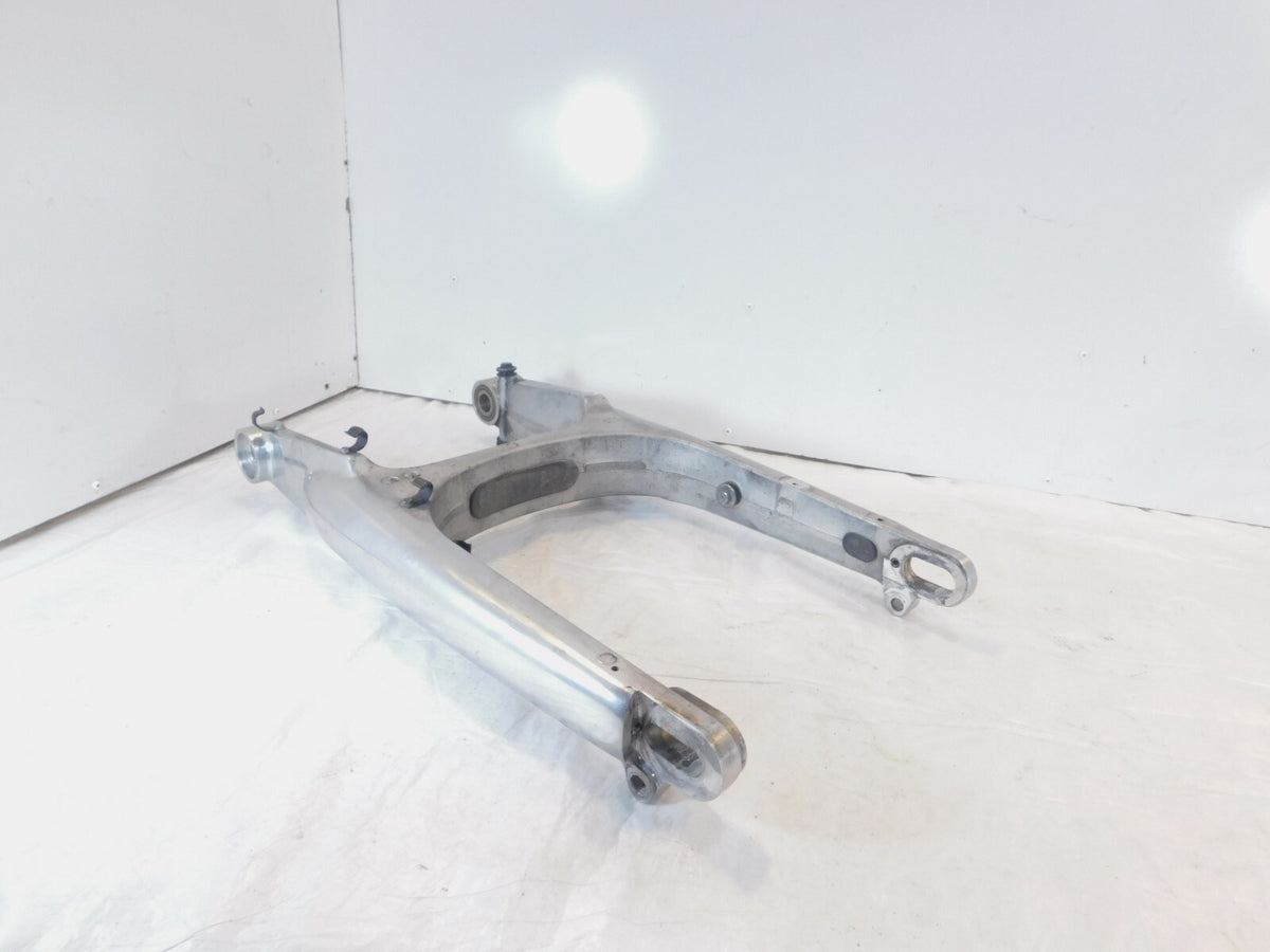2002 2003 2004 Harley Davidson V-Rod VRSC Vrod Rear Wheel Fork Swingarm Bracket - C3 Cycle
