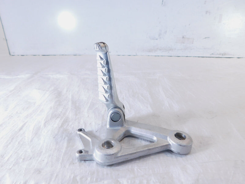 Aprilia SL750 Shiver 750 900 Front Left Footrest Foot Peg & Bracket Mount Stay