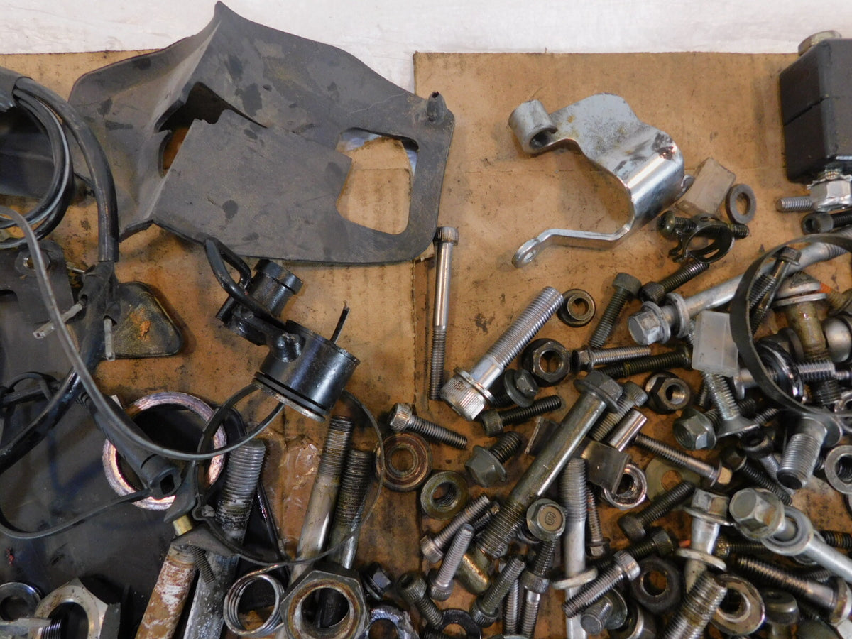 2004 04 Yamaha FZ6 FZ6S Misc Hardware Horn Nuts Bolts Brackets Parts Box Lot - C3 Cycle