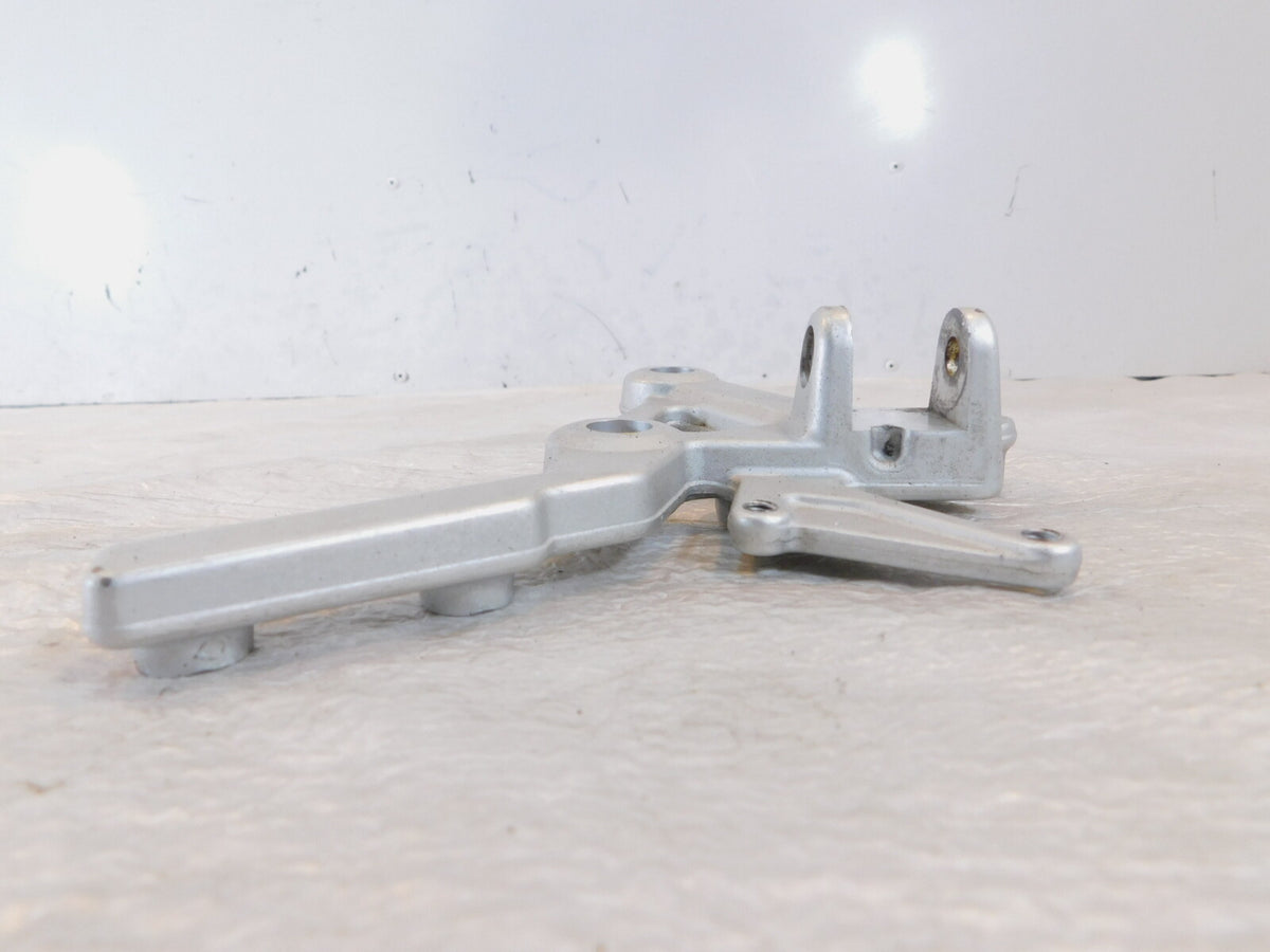2019-2020 Aprilia Shiver 900 Silver Front Right Footrest Bracket Mount Stay - C3 Cycle