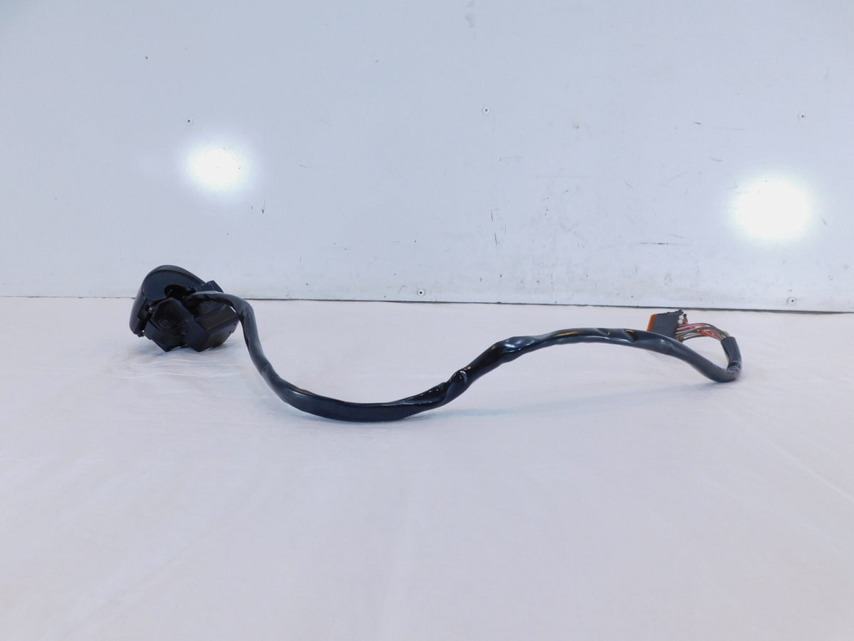 Harley Electra Glide Right Handlebar Engine Stop Start Kill Switches w/ Radio - C3 Cycle