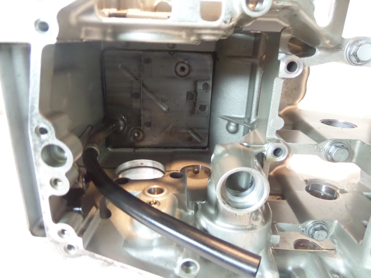 Kawasaki ZX-6R ZZR600 ZX600 OEM Engine Motor Crank Case Crankcase Set 14001-1300 - C3 Cycle