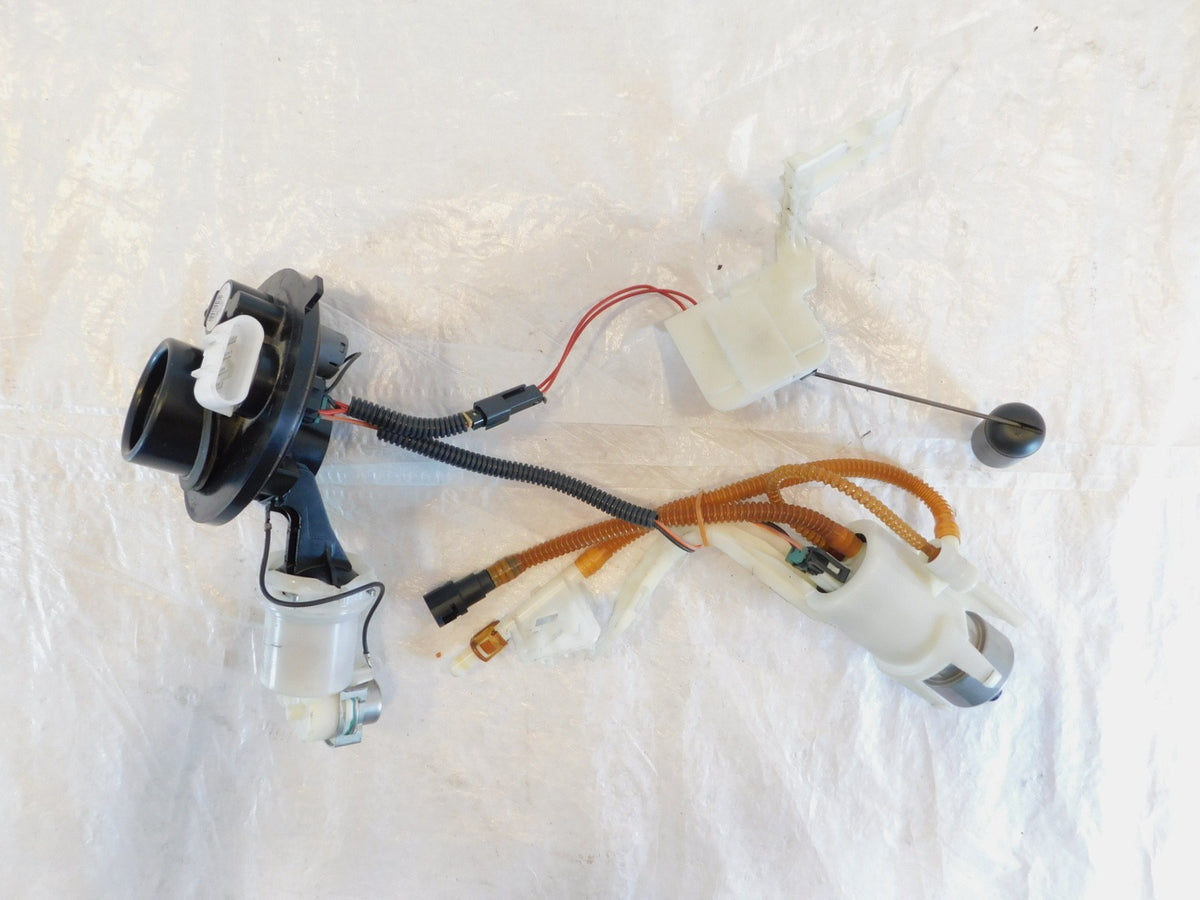 Harley Davidson Road Street & Electra Glide Gas Fuel Petrol Tank Pump -For Parts - C3 Cycle