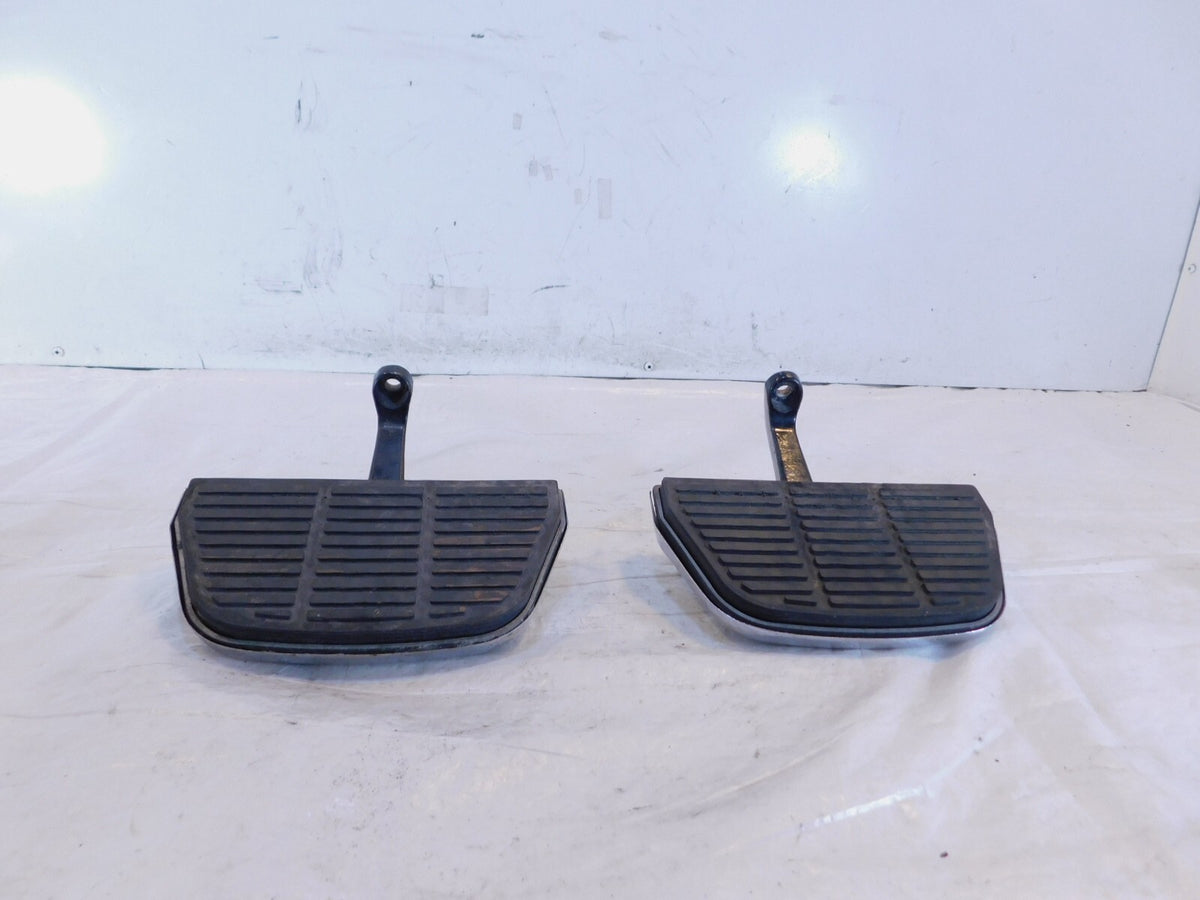 Harley Davidson Road King Electra Glide Passenger Footboard Floorboard & Bracket - C3 Cycle