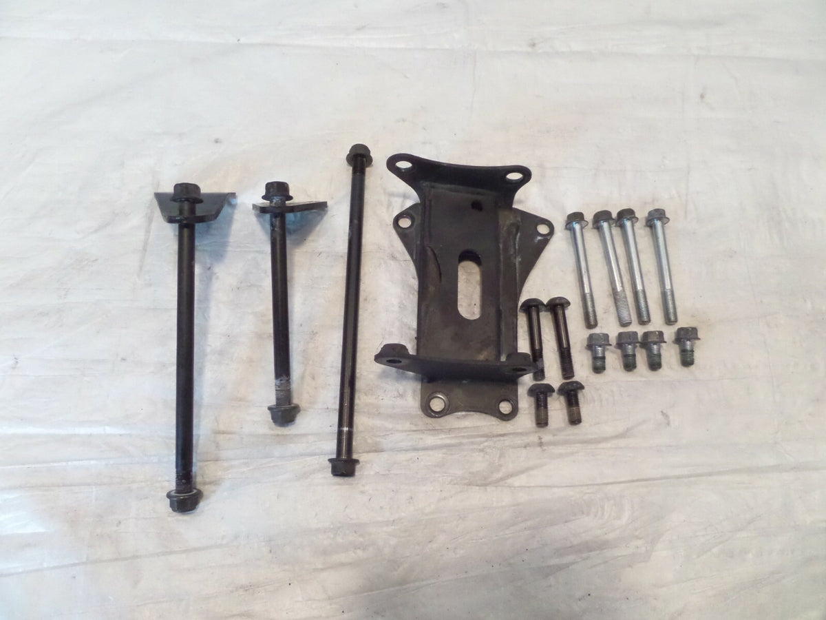 Yamaha V-Star XVS1300 Tourer 1300 Engine Motor Mount Support Bracket & Hardware - C3 Cycle
