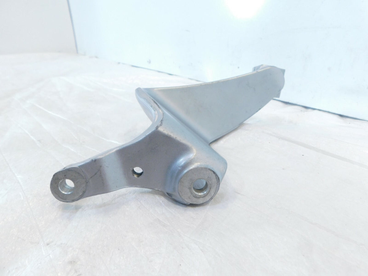 2006 2007 Victory Kingpin & Vegas Right Passenger Footpeg Foot Rest Peg Bracket - C3 Cycle