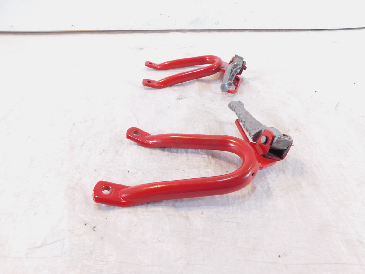 Yamaha FZR600R FZR600 Rear Right Left Passenger Footpeg Footrests Mount Brackets - C3 Cycle
