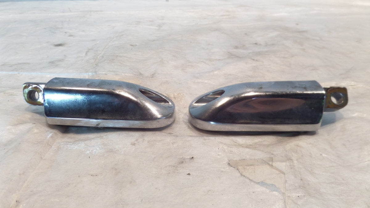 Harley Davidson Touring Dyna Sportster Softail Chrome & Rubber Footpeg Footrests