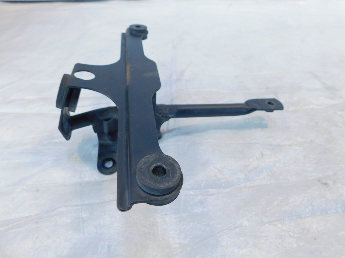 Kawasaki ZX-6 ZX600 ZX600-E & ZZR600 Engine Motor Oil Cooler Mount Bracket Stay - C3 Cycle