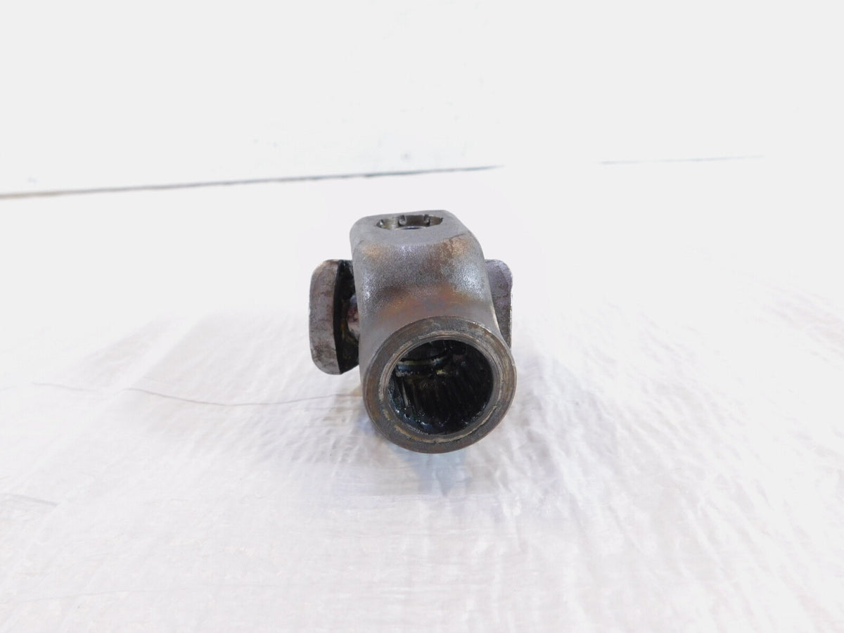 83-86 Honda VT500 Ascot & Shadow 500 Rear Wheel Driveshaft Yoke U-Joint Knuckle - C3 Cycle