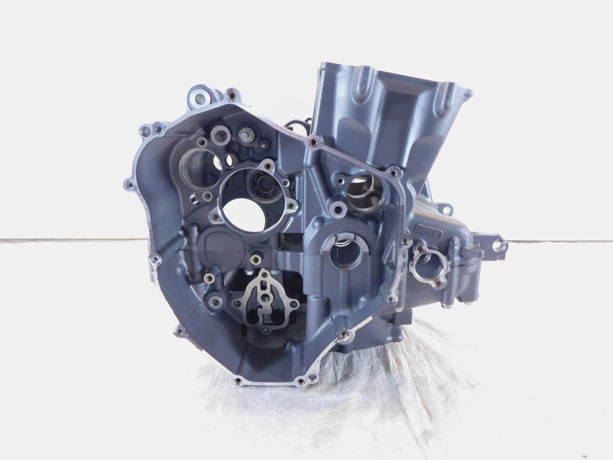Yamaha MT-07 MT07 & YZFR7 YZF-R7 R7 Engine Motor Block Crankcase Crank Case