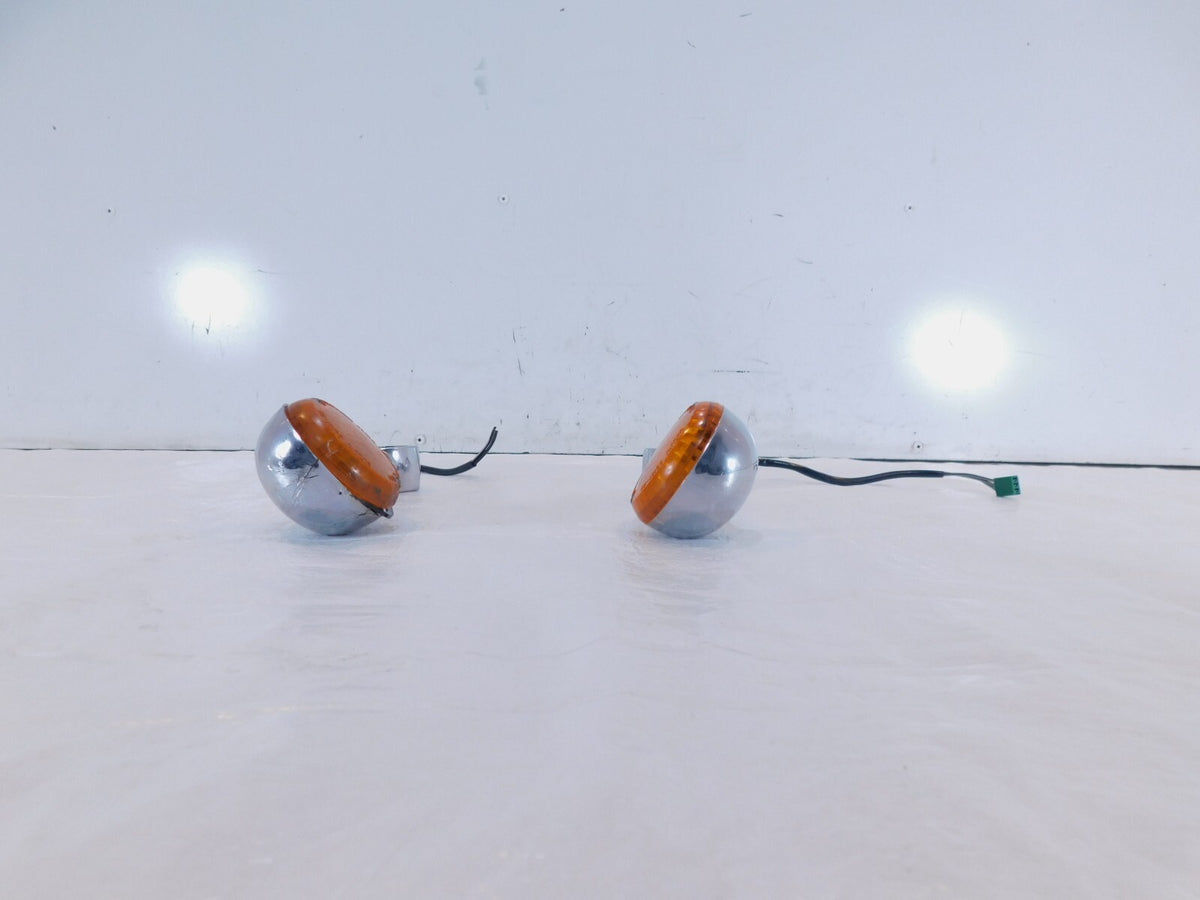 1990-03 Suzuki Intruder 1400 VS1400 Front Left/Right Turn Signal Indicator Lamps