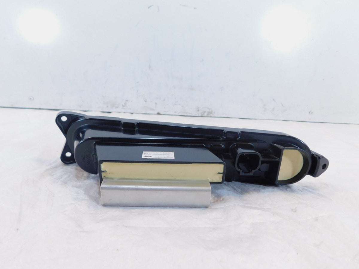09-13 Harley CVO Street & Road Glide Rear Right Turn Signal Indicator -Damage - C3 Cycle