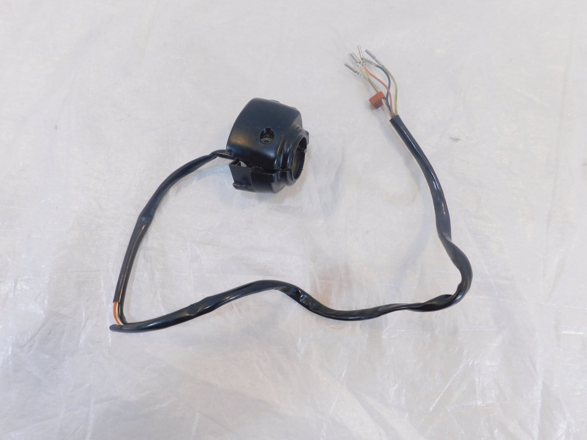 Harley Davidson Softail Dyna Sportster Left Handlebar Horn Turn Signal Switches - C3 Cycle
