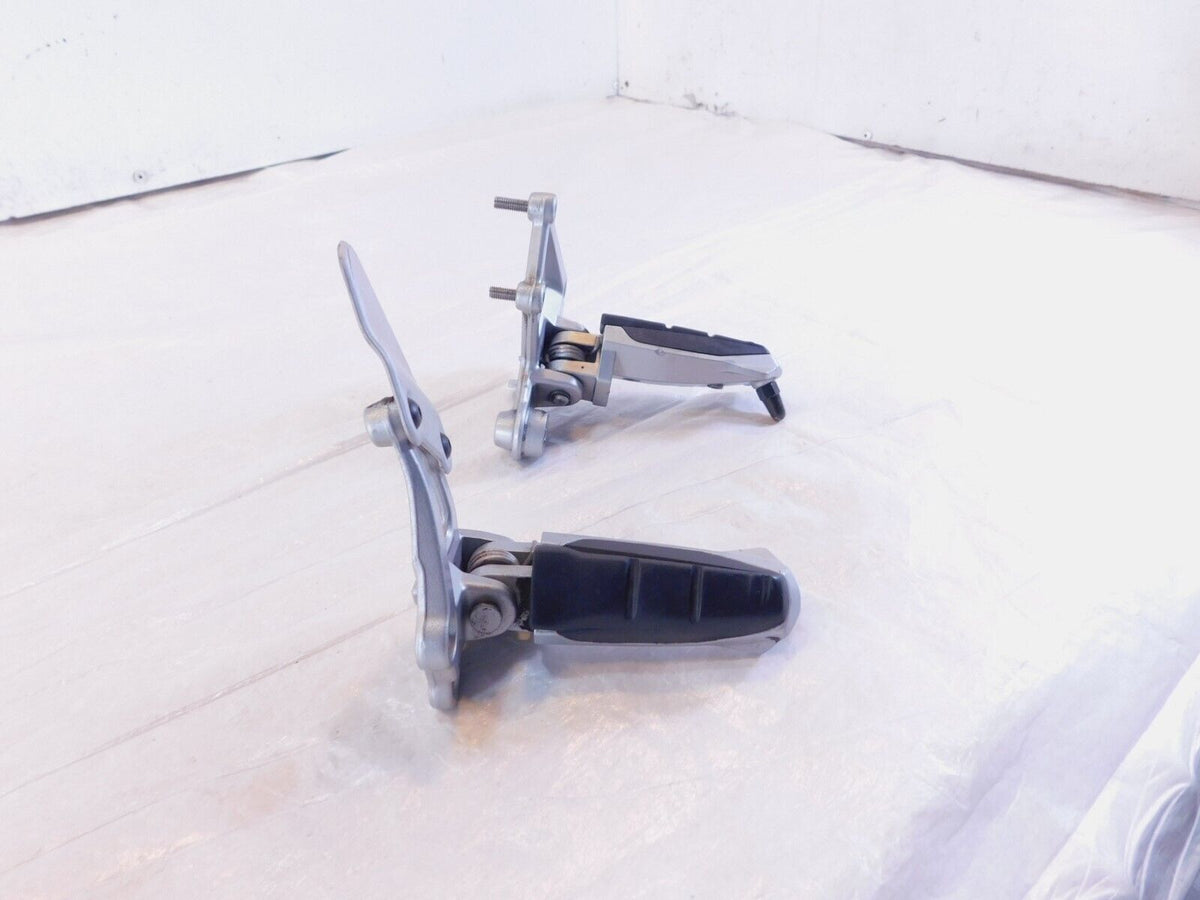 98-04 BMW R1100S R1100 S Silver Left/Right Front Footrest Foot Peg & Brackets - C3 Cycle