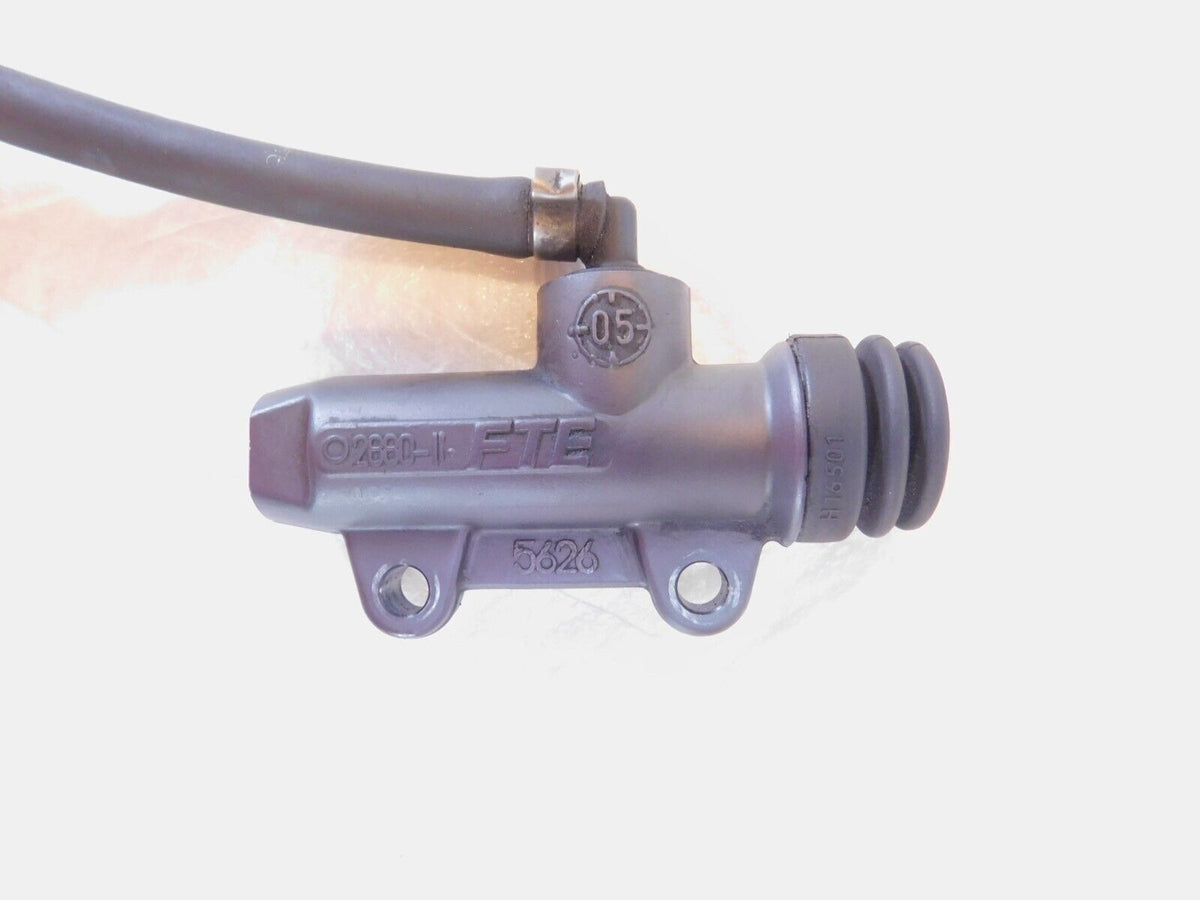 2006 06 BMW K1200GT K1200 GT Rear Wheel Brake Master Cylinder & Reservoir Tank - C3 Cycle