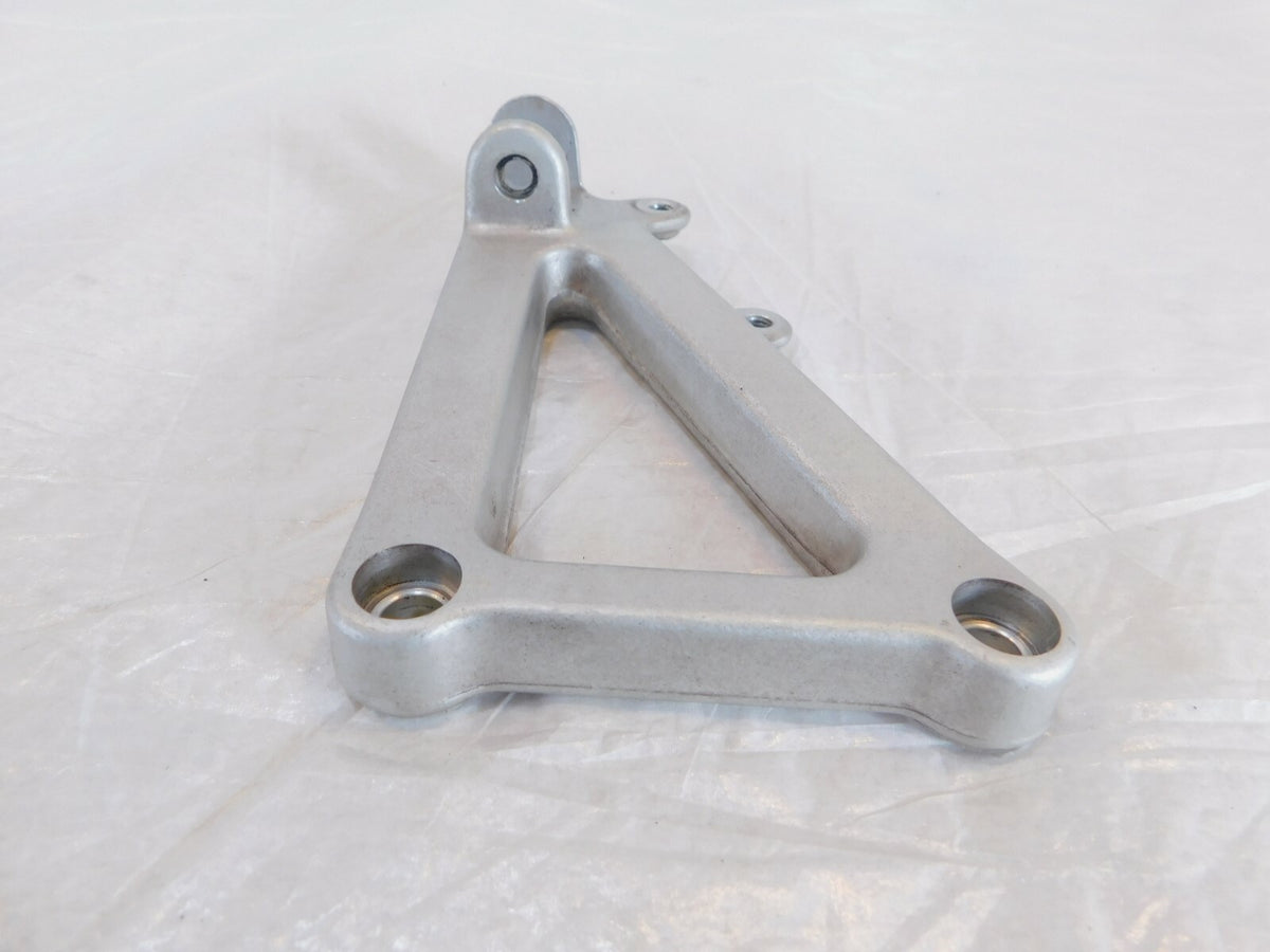 Ducati SuperSport 750 800 900 Front Right Rider Driver Footpeg Bracket Holder - C3 Cycle