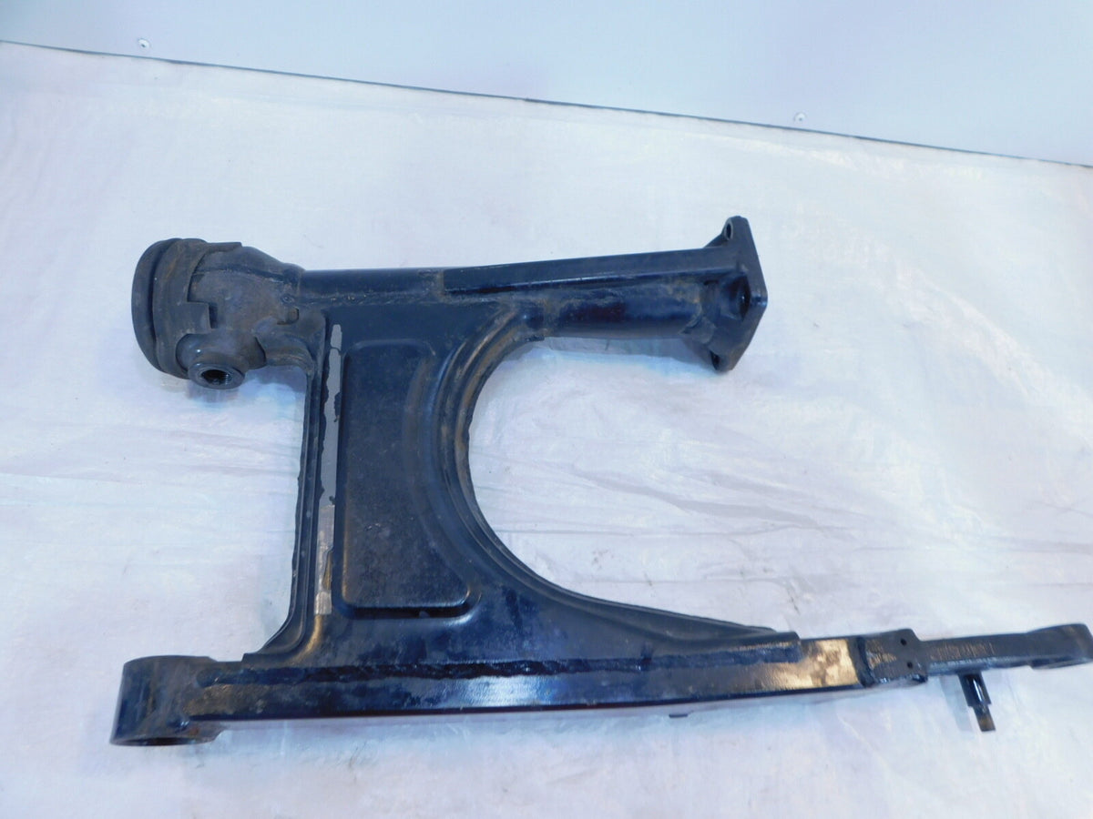 Kawasaki VN1500 Vulcan 1500 Classic & Nomad FI Rear Wheel Fork Swingarm Bracket