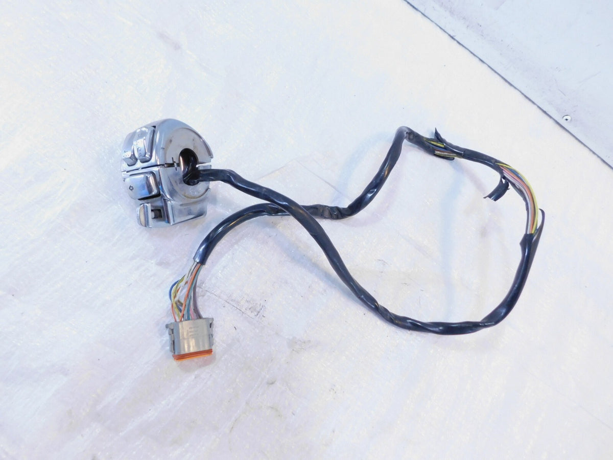Harley Davidson Electra Glide Ultra Left Handlebar Speaker Volume & CB Switches - C3 Cycle