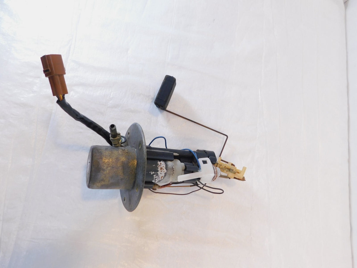 2001 2002 2003 Suzuki Hayabusa Busa 1300 GSX1300R Gas Petrol Fuel Tank Pump - C3 Cycle
