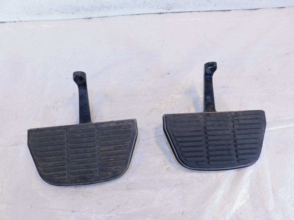 Harley Davidson Road King Electra Glide Passenger Footboard Floorboard & Bracket - C3 Cycle