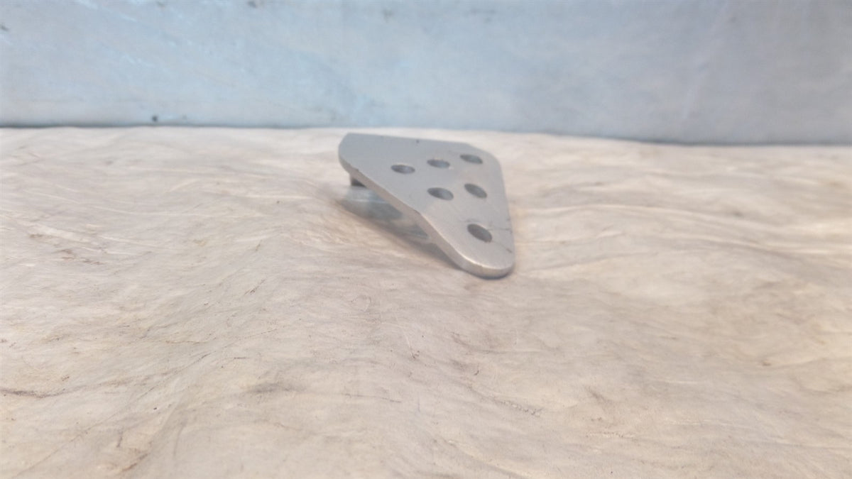 1999 2000 2001 & 2002 Yamaha YZFR6 R6 Right Footpeg Footrest Guard Bracket - C3 Cycle