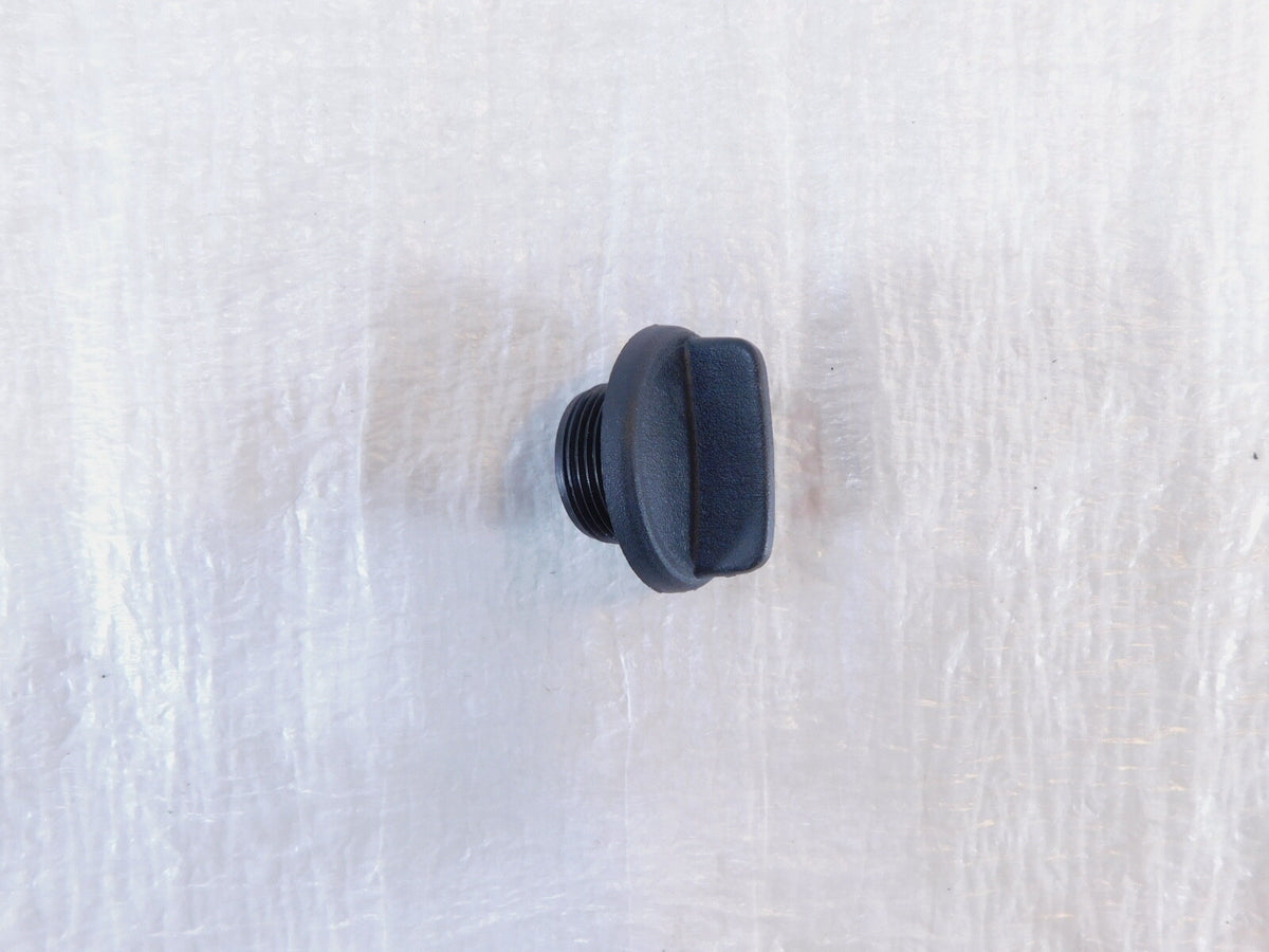 2007-2016 Aprilia Dorsoduro Shiver 750 SL750 Clutch Cover Oil Filler Plug Cap - C3 Cycle