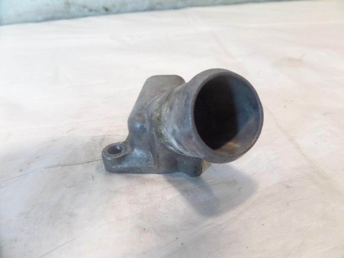 04-10 Kawasaki Ninja ZX-10R ZX1000 Engine Coolant Water Pump Pipe Joint Fitting