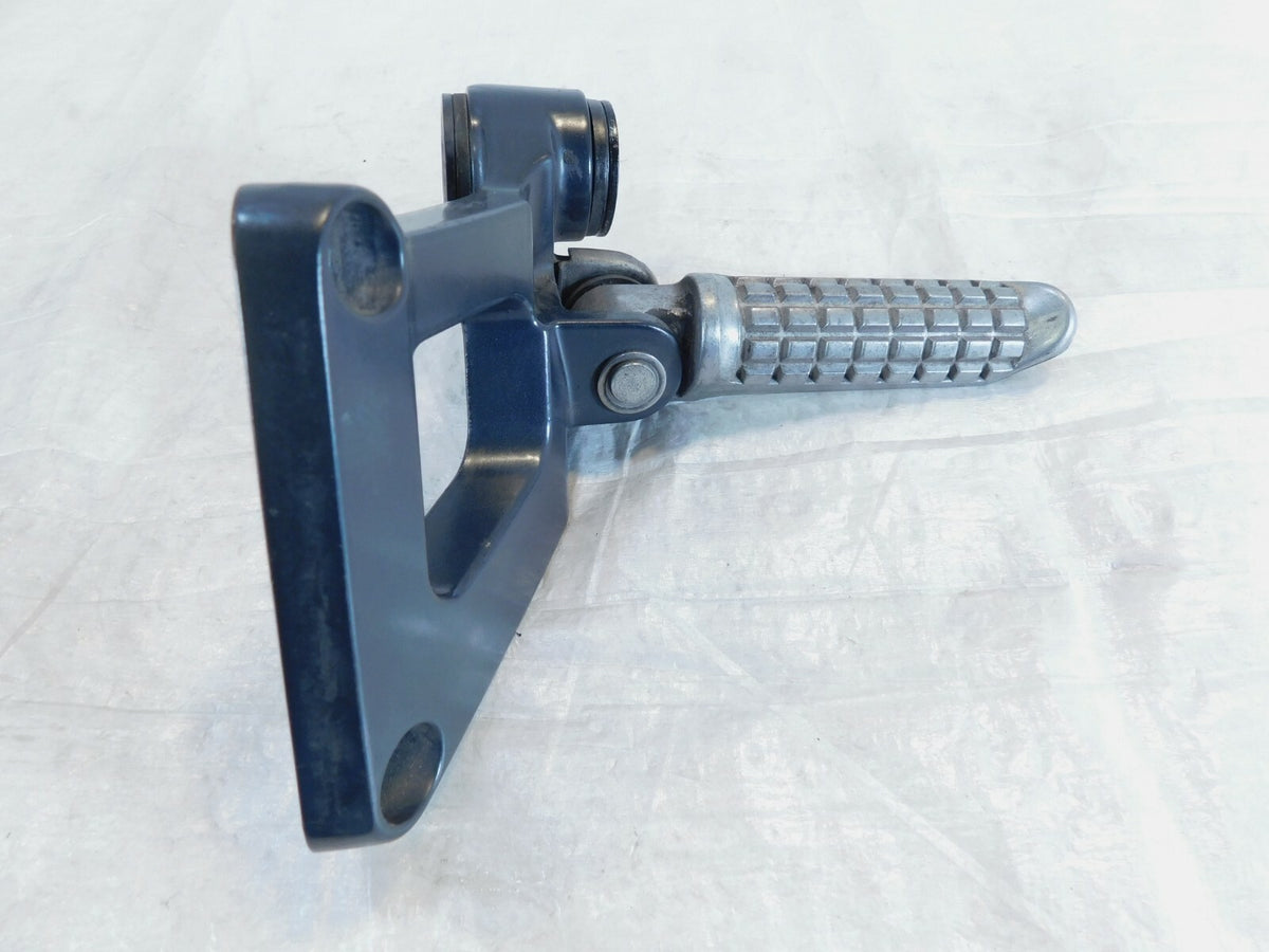 Kawasaki Ninja ZX600 ZX600-E ZZR600 Rear Left Passenger Footpeg & Mount Bracket - C3 Cycle