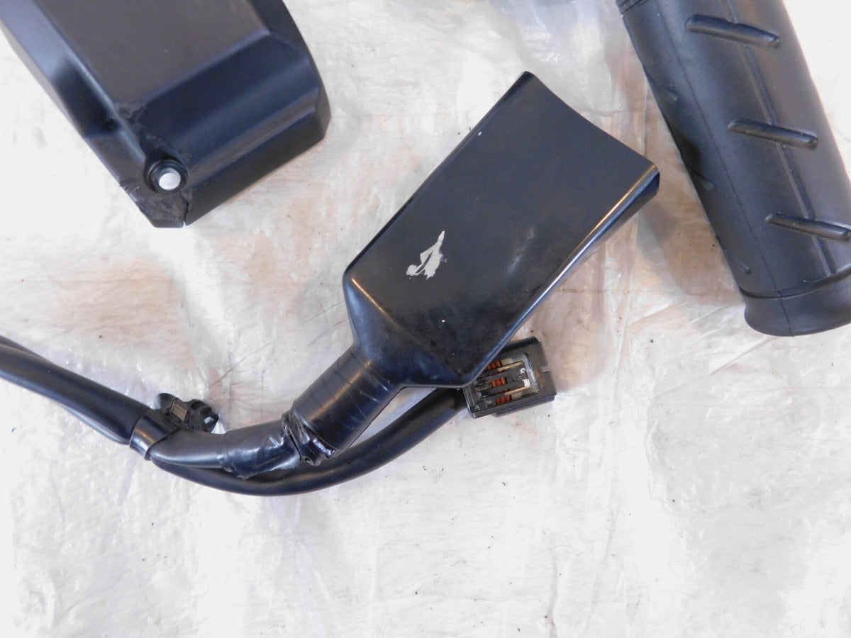 Honda CB1000 CB1000R Right Handlebar Start Stop Kill Switches w/ Throttle Grip - C3 Cycle