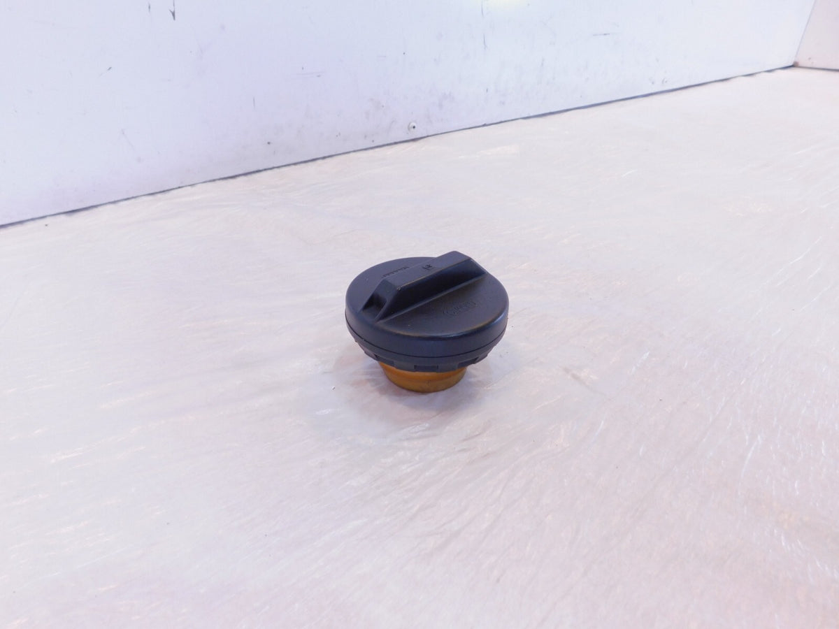 Harley Davidson Sportster 883 1100 & 1200 Fuel Gas Petrol Tank Screw Lid Cap - C3 Cycle