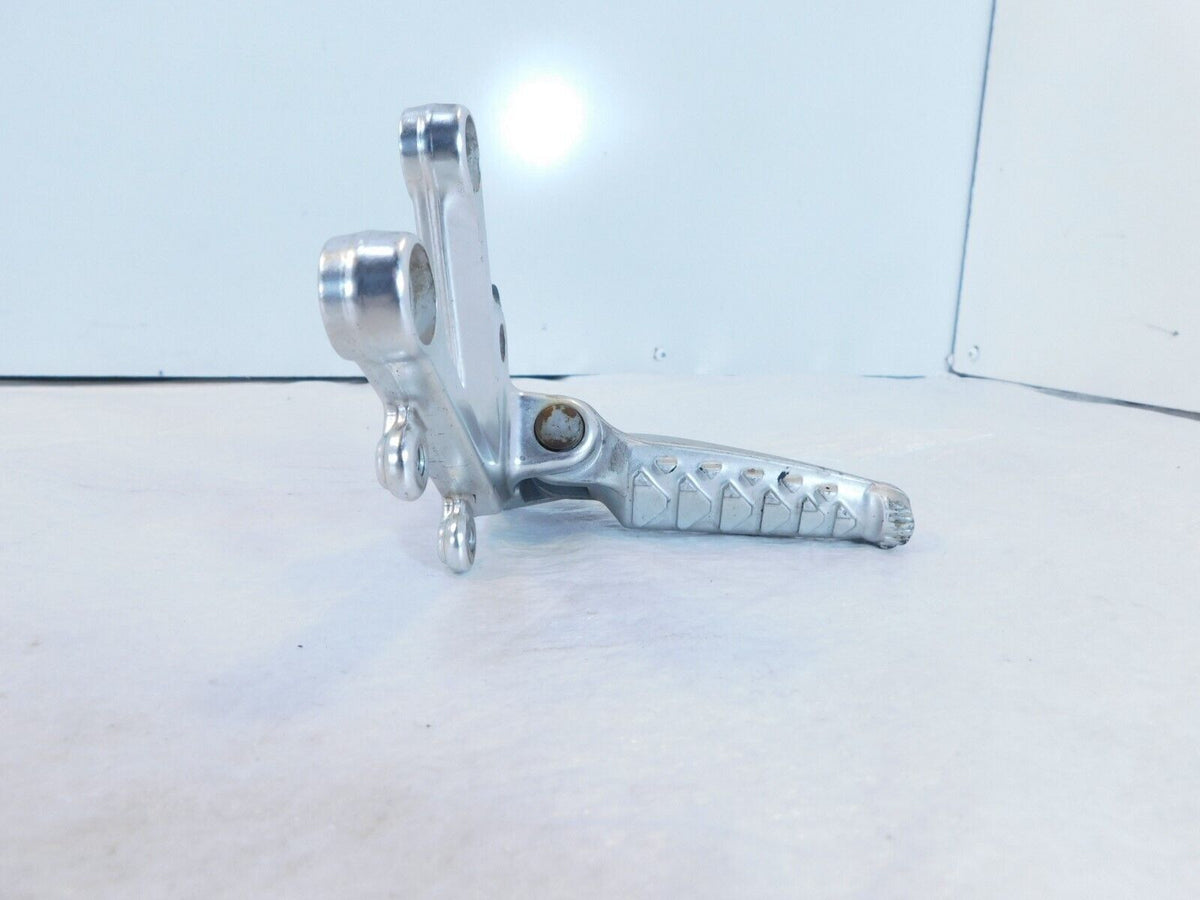 Aprilia Tuono 1000 1000R RSV1000R Right Front Footrest Foot Peg & Bracket Mount - C3 Cycle