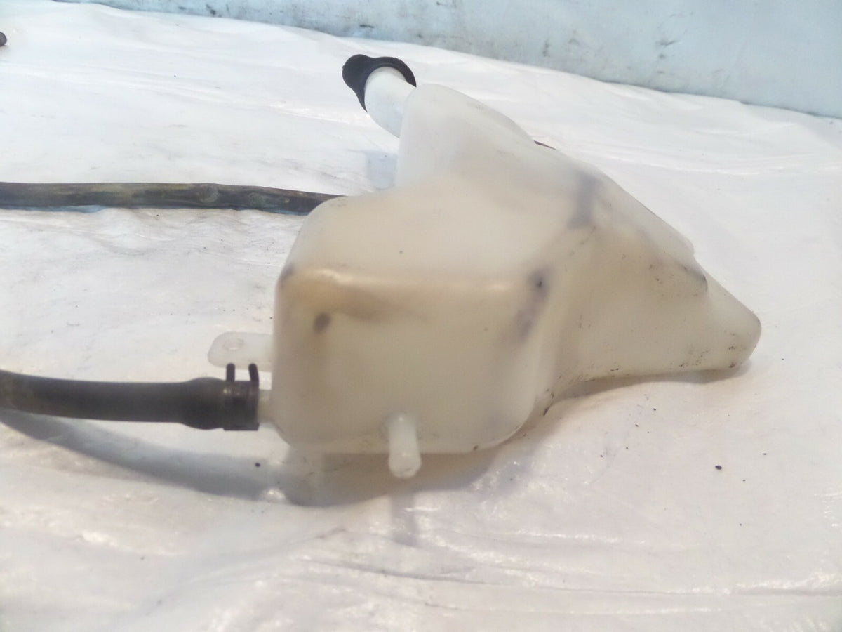 Triumph Speed Triple 1050 R & S Engine Motor Coolant Radiator Tank Reservoir