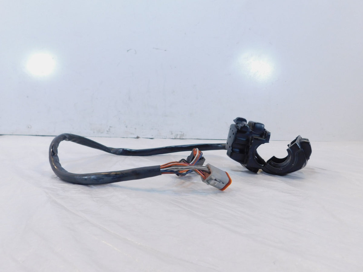Harley Road & Electra Glide Ultra Right Handlebar Cruise Control Switch Housing - C3 Cycle