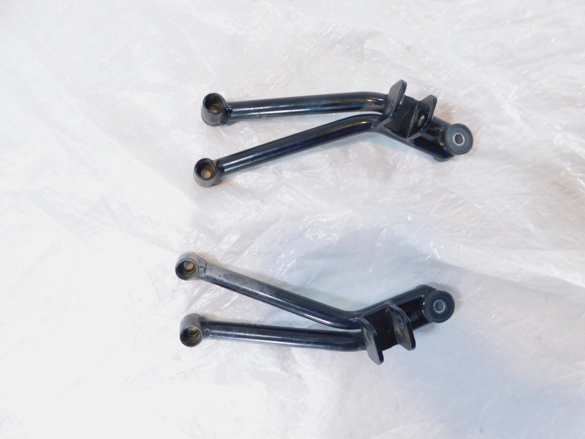 Moto Guzzi V7 III Carbon Special Stone 750 Rear Footrest Foot Peg Mount Brackets