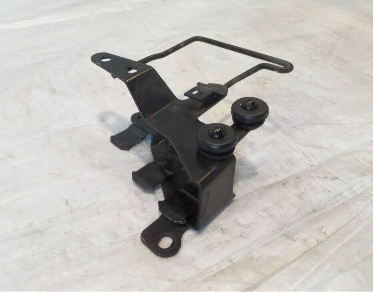 07-09 Yamaha V-Star XVS1300 Tourer 1300 Side Cover Mount Mounting Bracket Stay - C3 Cycle