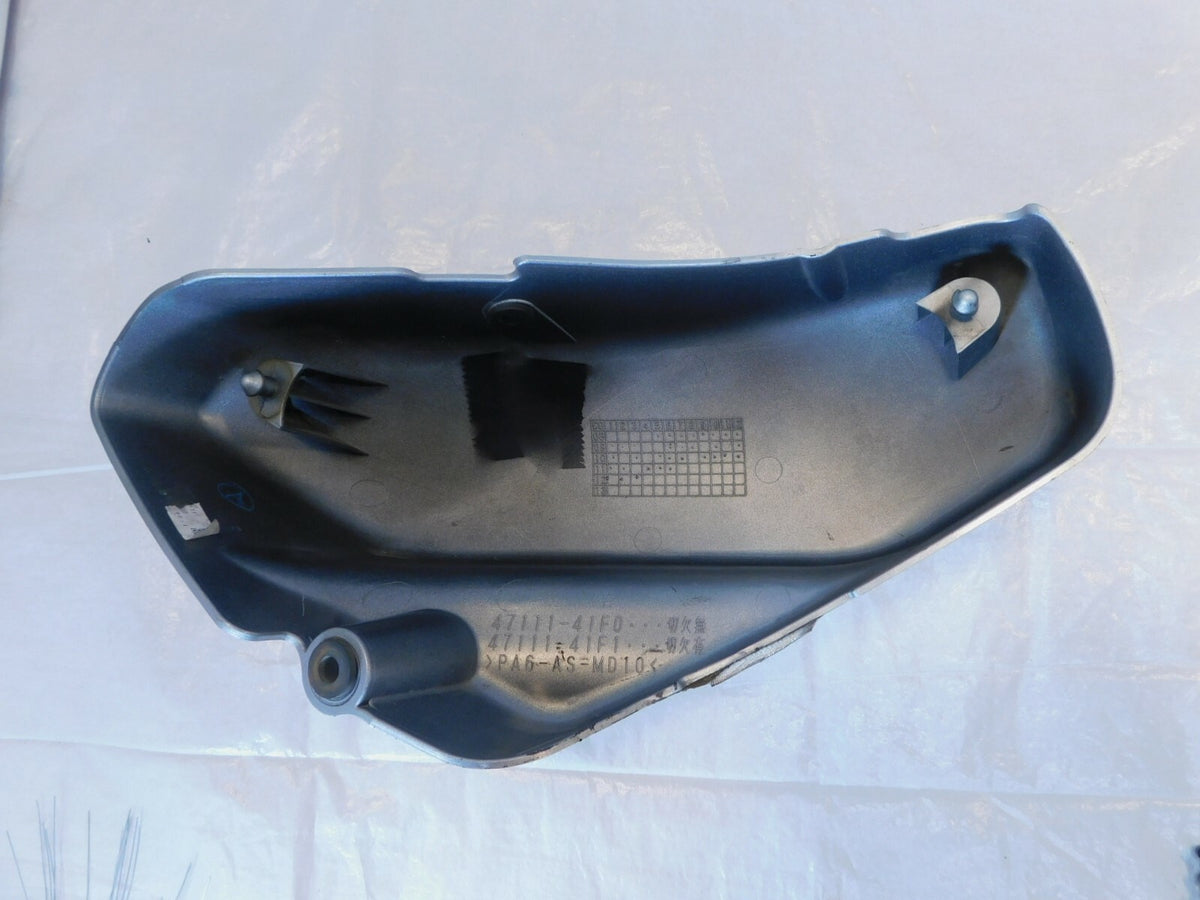 2013 13 Suzuki Boulevard M50 VZ800 Silver Right Side Fairing Cowl Frame Cover - C3 Cycle